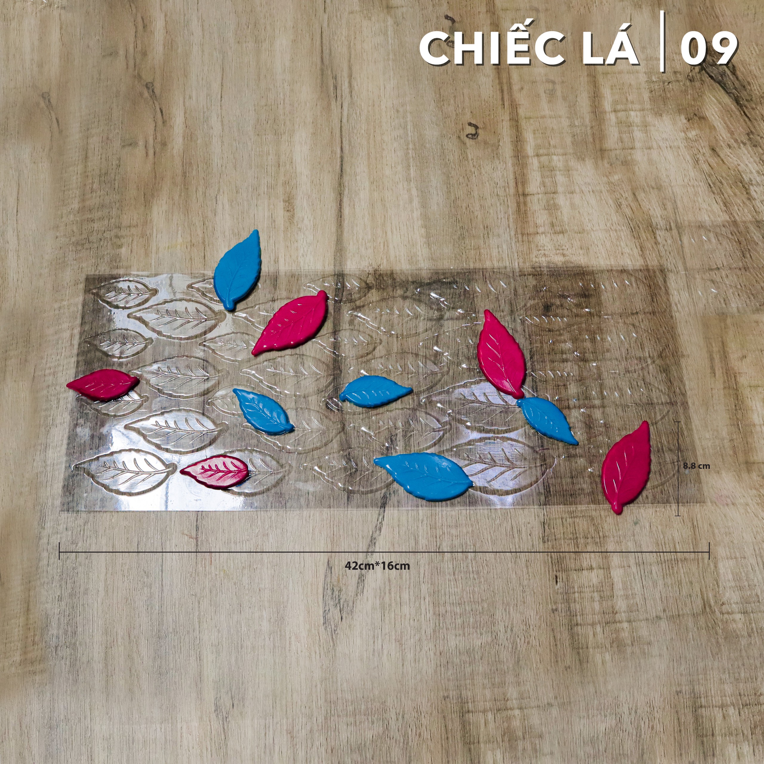 Khuôn Định Hình Chiếc Lá